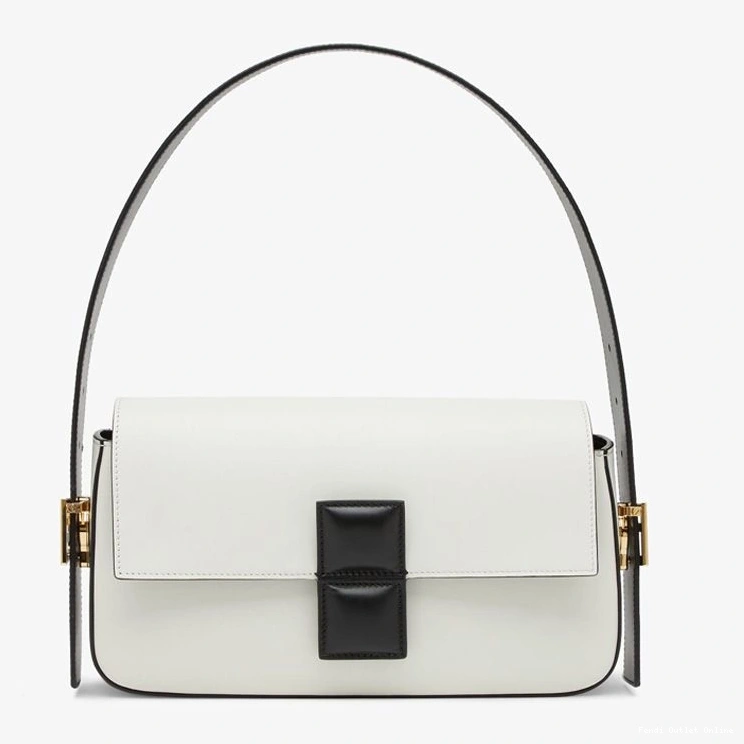 Bag Baguette White Twist Leather In Fendi Nappa Medium 0710